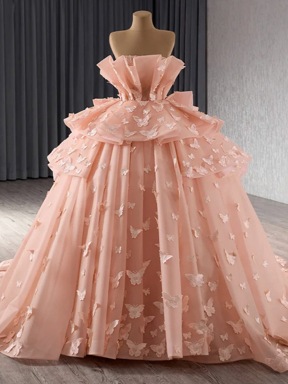 Chic & Modern Ball Gown Strapless 3D Butterfly Appliques Beaded Tiered Pink Tulle Princess Birthday Party Gown Quinceanera Dress for Sweet 16