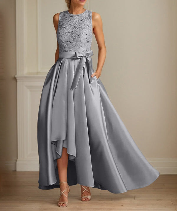 A-Line/Princess Jewel Neck Sleeveless Mother Of The Bride Dresses With Pleats Lace