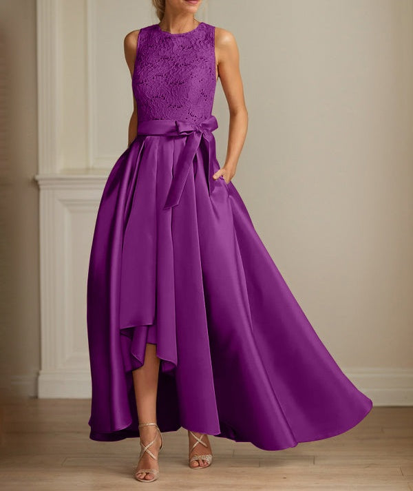 A-Line/Princess Jewel Neck Sleeveless Mother Of The Bride Dresses With Pleats Lace