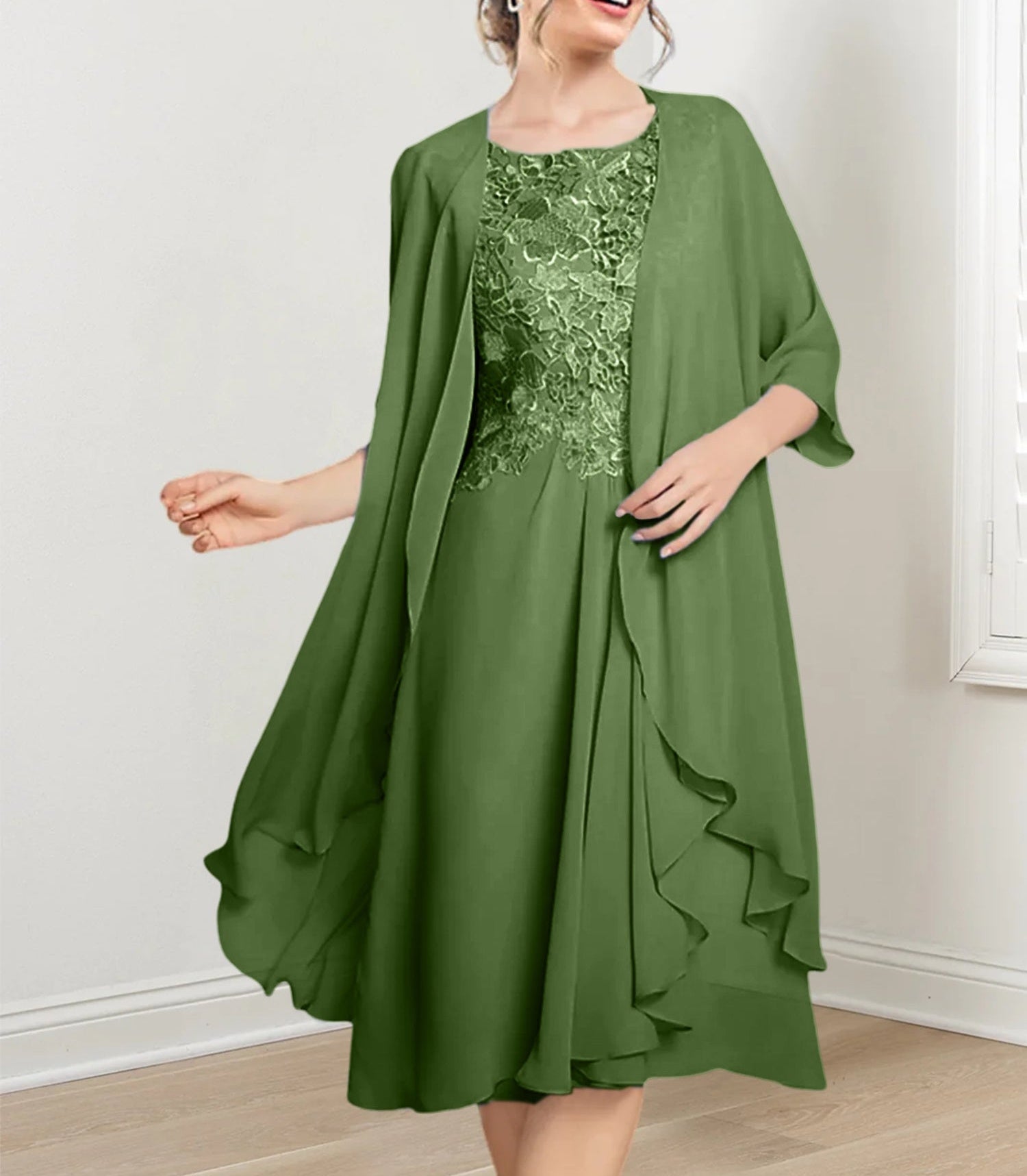 A-Line/Princess Scoop Knee-Length Mother of the Bride Dresses