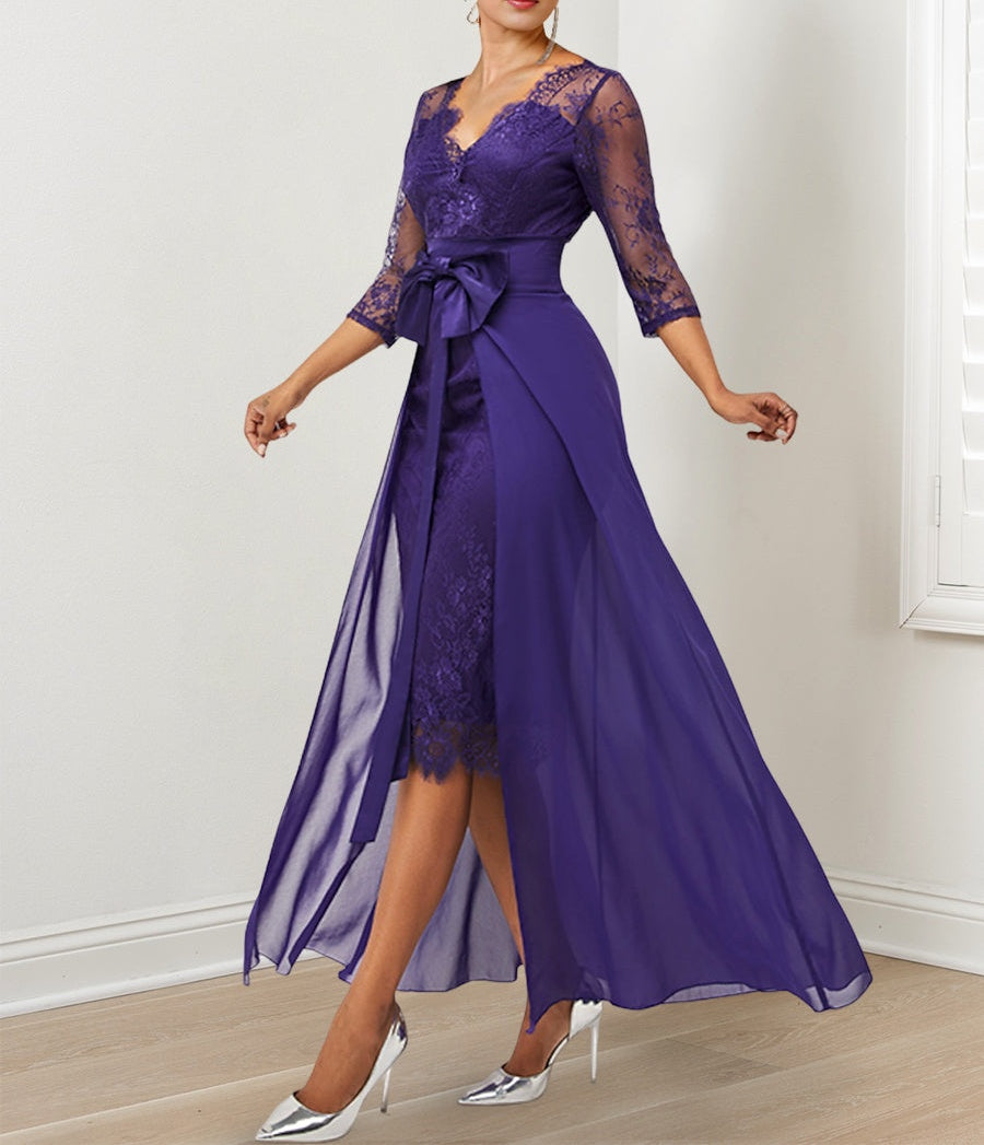 Sheath/Column Lace V-Neck Mother of the Bride Dresses with Watteau Train