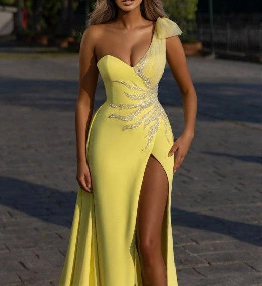 Elegant One-shoulder Yellow High split Sleevless Mermaid Prom Dress