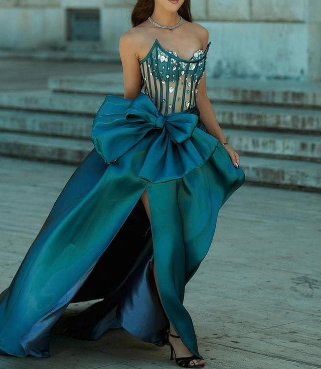Romantic Peacock Strapless A-line Prom Dresses Gem With High Slit Bowknot