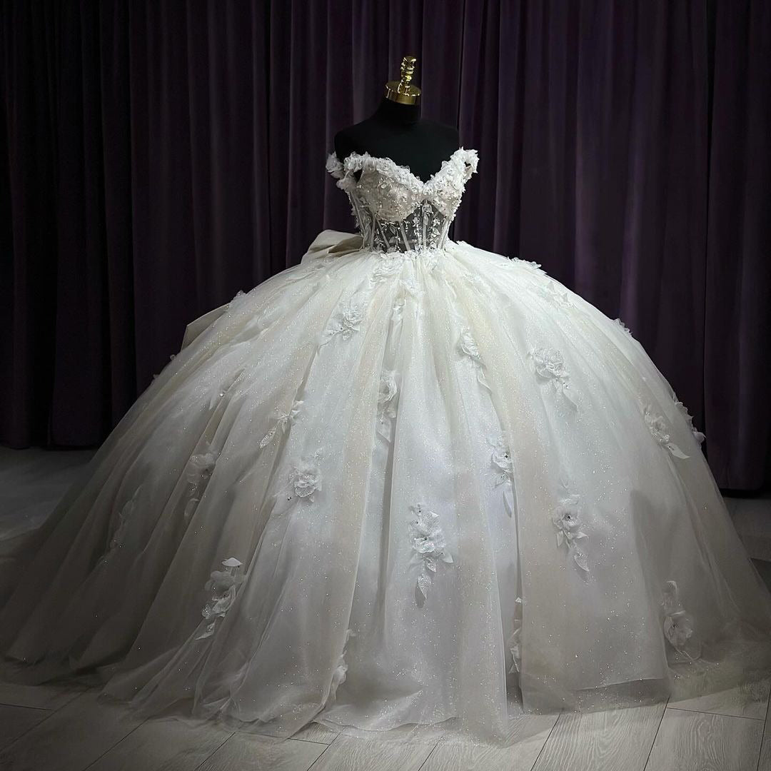 Elegant & Glamorous Ball Gown Off Shoulder Flowers Appliques Beaded Tulle Princess Formal Evening Party Gown Quinceanera Dresses for Sweet 16