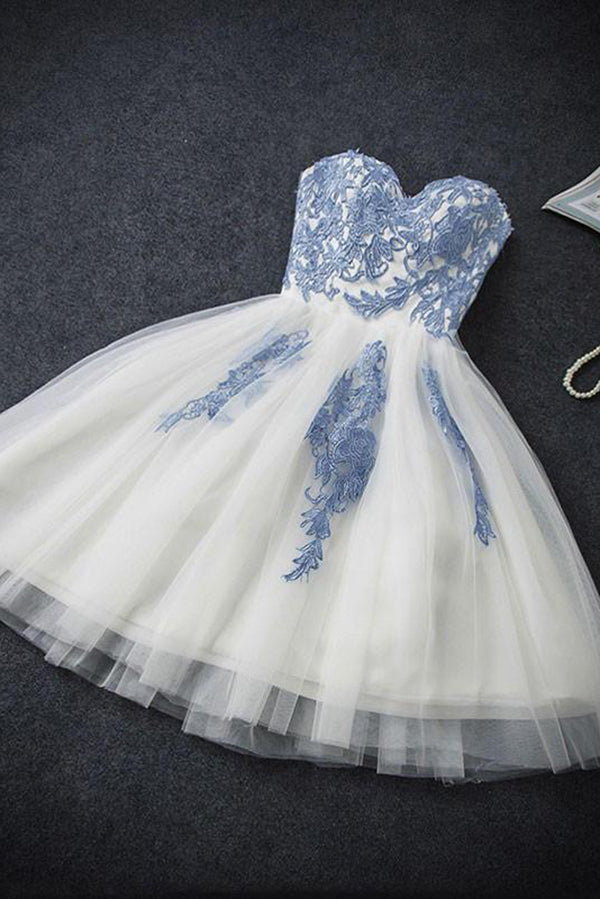 White A-line Sweetheart Strapless Lace Up Sleeveless Appliques Homecoming Dresses M314