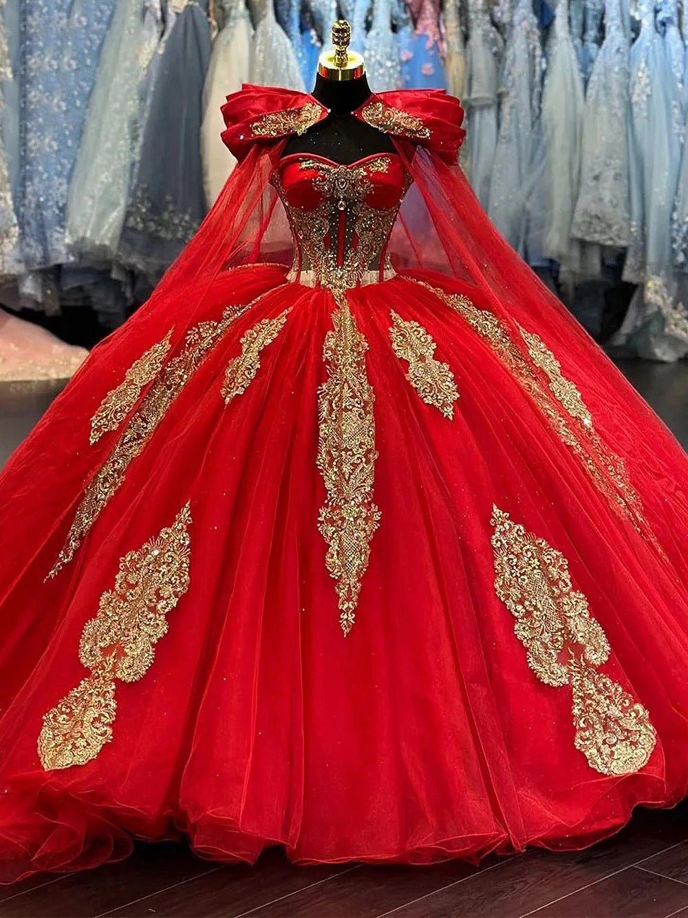 Luxury & Gorgeous Sweetheart Neck Long Sleeves Gold Appliques Red Tulle Quinceanera Dress Birthday Party Gown for Sweet 16