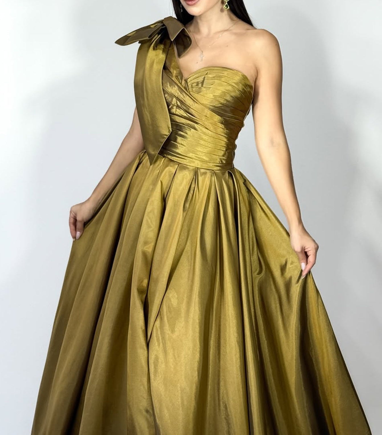 One Shoulder Ruched Big Bow Bodice Ball Gown Prom Dress - Olive Green