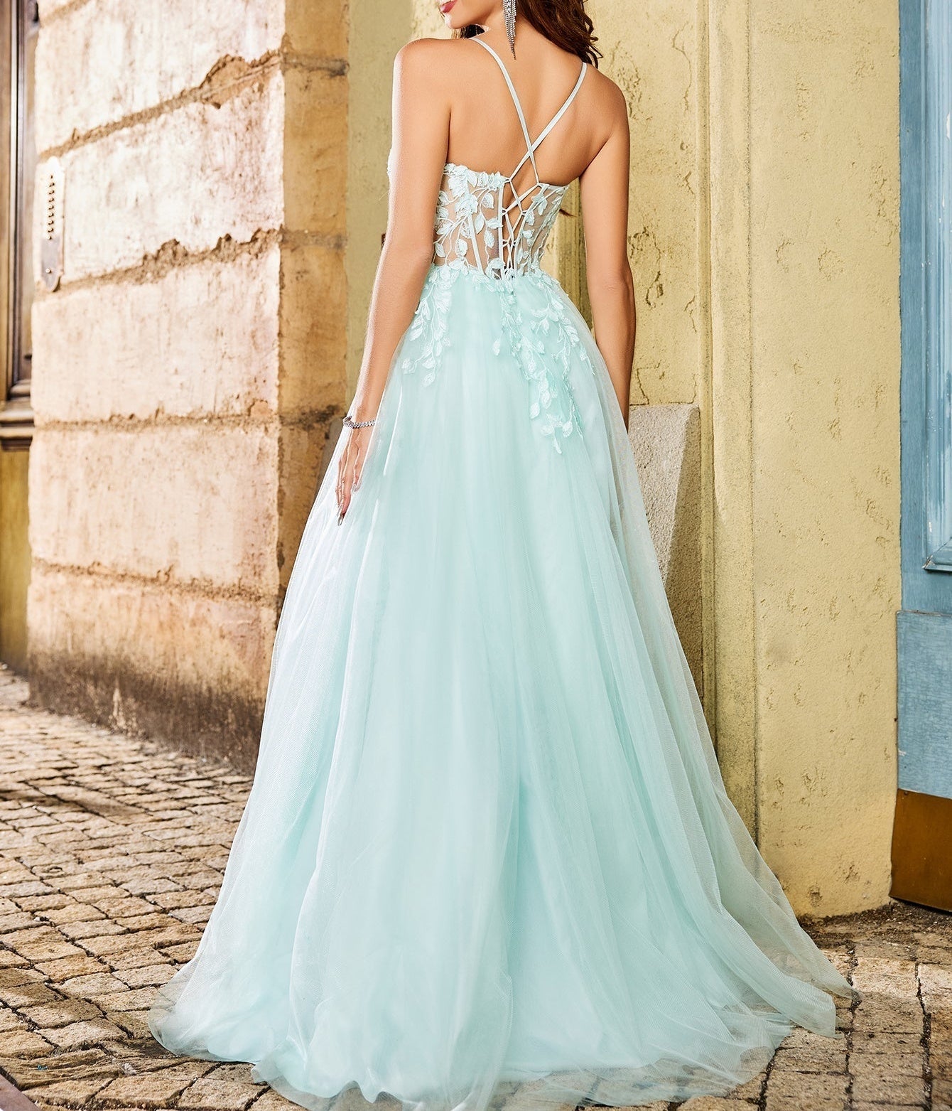 Leaf Lace Illusion Bodice Long Ball Gown Prom Dress With Slit - Mint Green