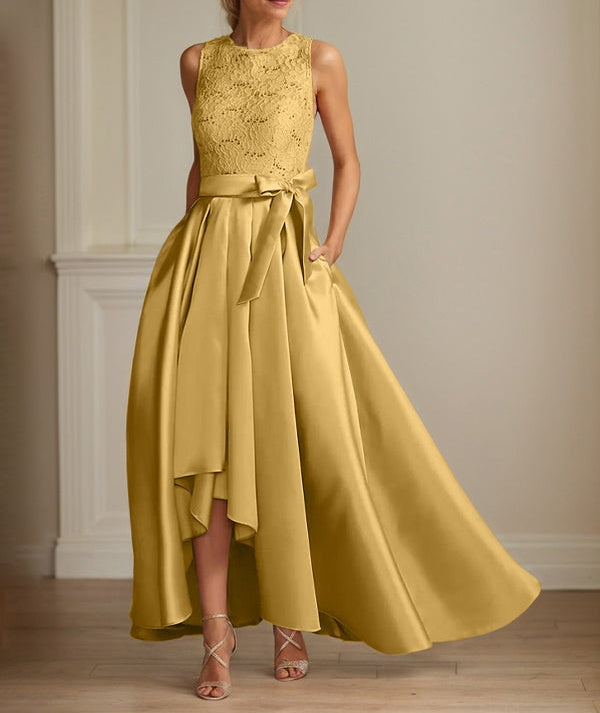A-Line/Princess Jewel Neck Sleeveless Mother Of The Bride Dresses With Pleats Lace