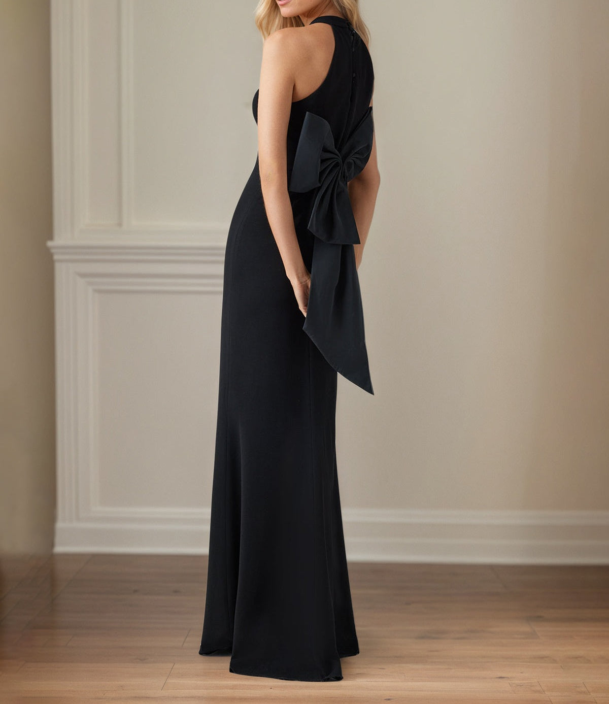 Black Stretch Crepe Sheath/Column Halter Neck Floor Length Mother of the Bride Dresses