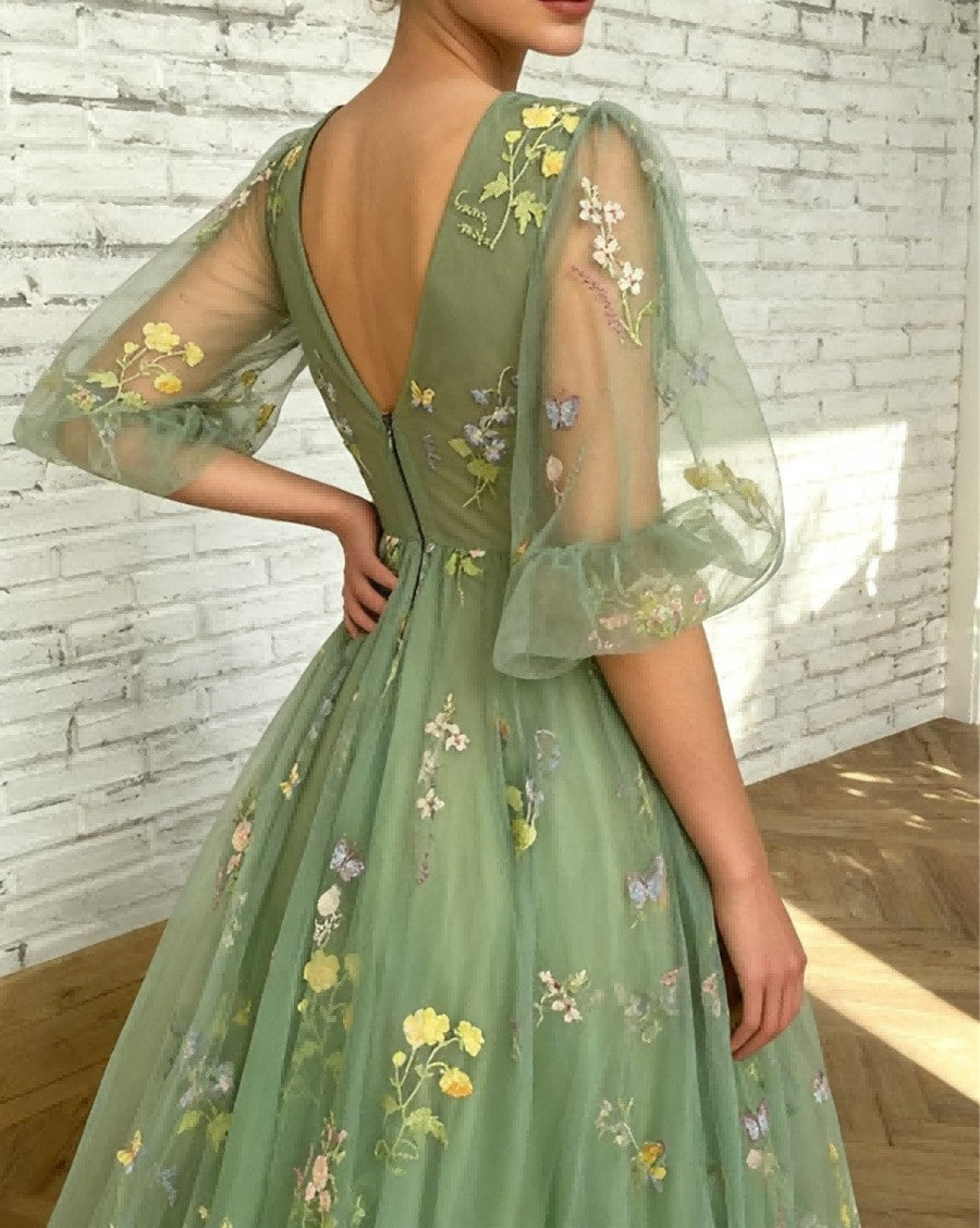 A Line/Princess Deep V-Neck Fair Prom Dresses with Flowers Fancy Dress