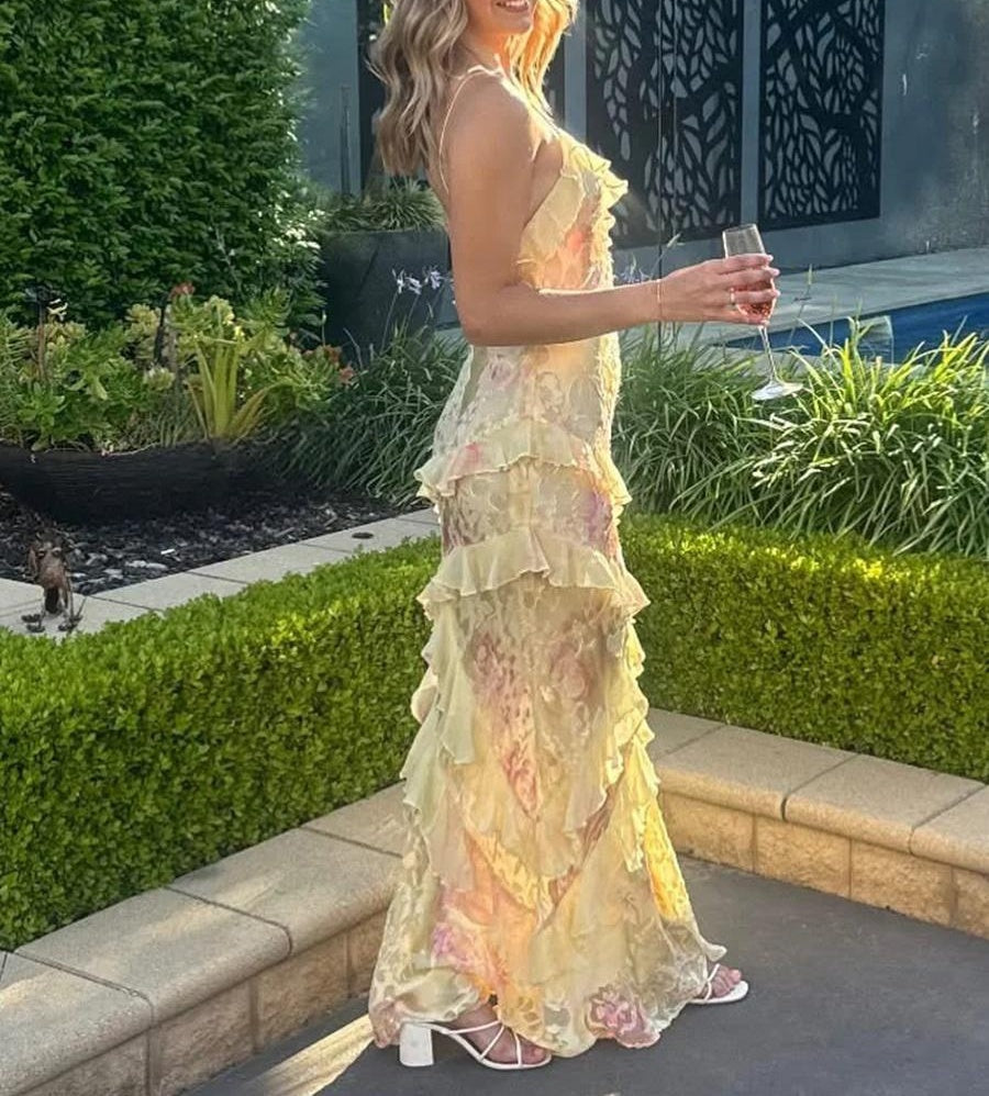 Mermaid/Trumpet Ruffle V-Neck Floor-Length Prom Dresses with Floral Satin