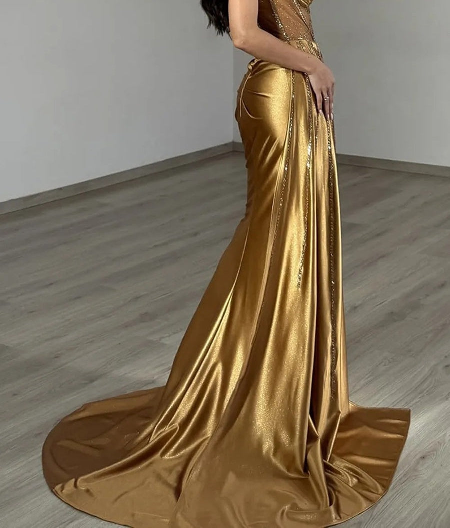 Elegant A-Line/Princess V-Neck Strapless Satin Floor-Length Prom Dresses with Trail