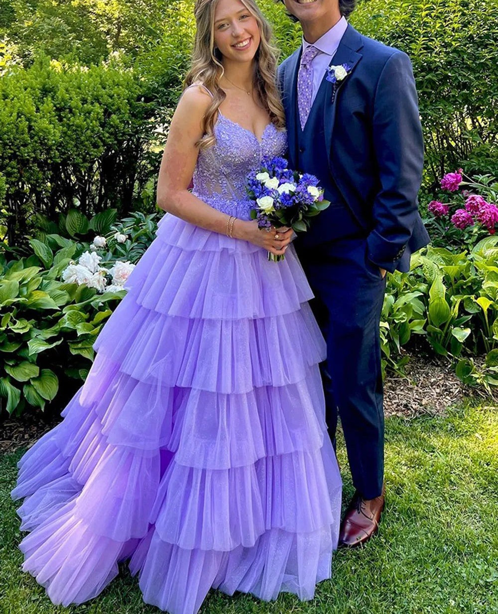 Tulle Spaghetti Strap V-Neck Tiered Long Prom Dresses with Lace Applique