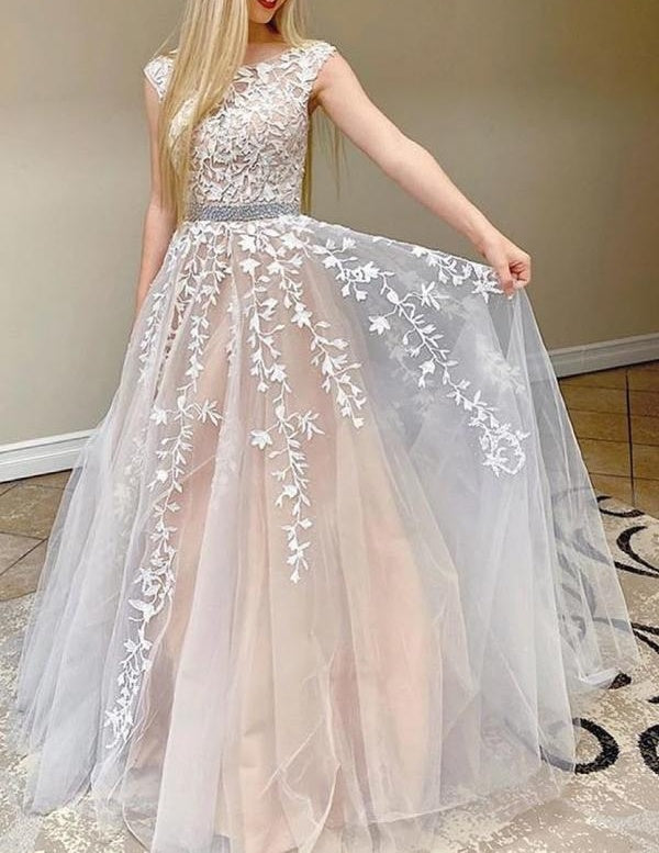 Beautiful Cap Sleeve Lace Prom Dress Long Tulle Evening Party Gowns