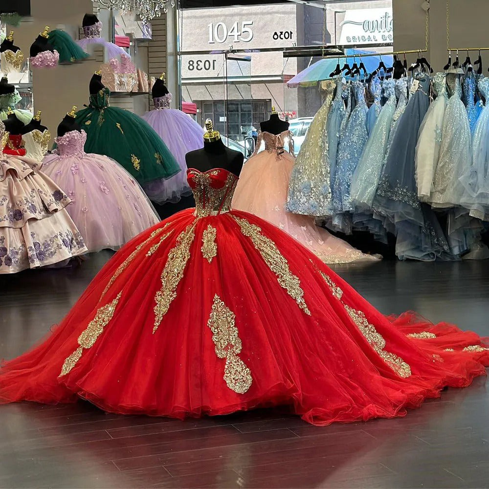 Luxury & Gorgeous Sweetheart Neck Long Sleeves Gold Appliques Red Tulle Quinceanera Dress Birthday Party Gown for Sweet 16