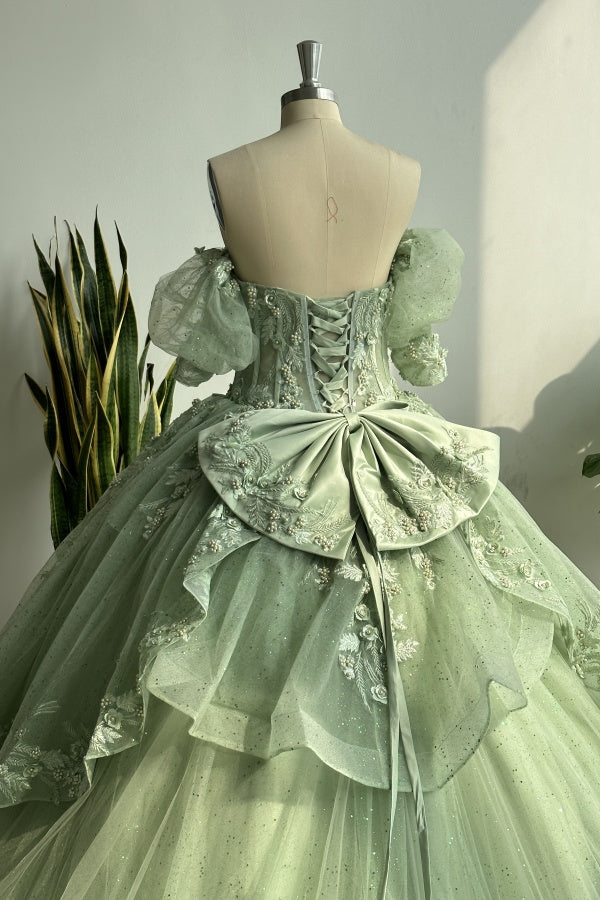 Chic & Modern Ball Gown Off Shoulder Half Lantern Sleeves 3D Flower Appliques Ruffles Tiered Green Tulle Quinceanera Dress Birthday Party Gown for Sweet Train